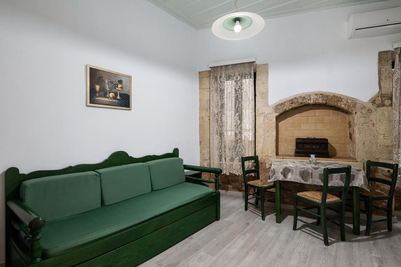 חאניה Anastasia Apartments מראה חיצוני תמונה