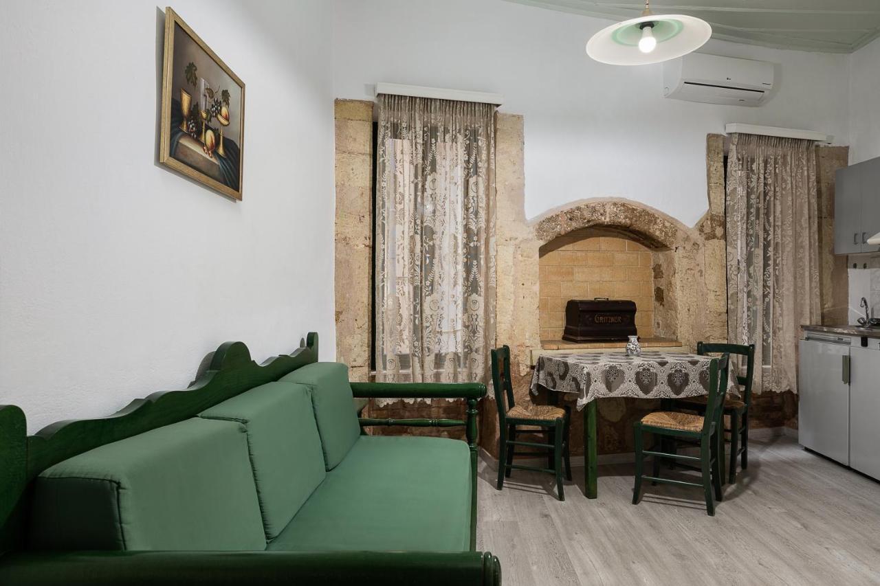 חאניה Anastasia Apartments מראה חיצוני תמונה